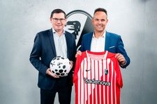 Vertragsverl%C3%A4ngerung~a%20x%20SC%20Freiburg.jpg