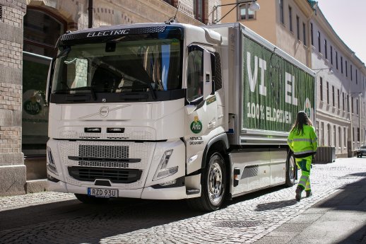 Volvo-Trucks---A-table-set-for-change-18_Original file.jpg