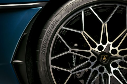 Bridgestone Premiumreifen für den neuen Lamborghini Temerario © Automobili Lamborghini S.p.A..jpg