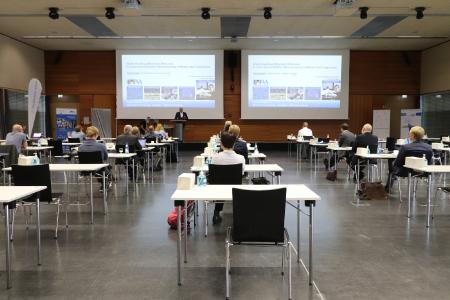 Spannende Einblicke in die Trends und Forschungsthemen rund um die Lasertechnologie und Materialwissenschaft gaben die Referenten der ersten gemeinsamen Tagung in Teilpräsenz an der Hochschule Aalen