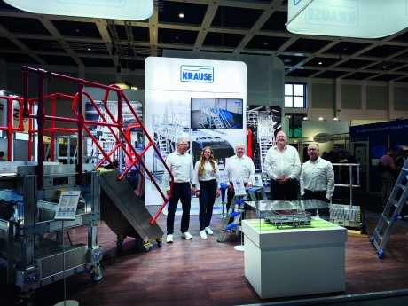 Das_KRAUSE_Messeteam_auf_der_InnoTrans_CMYK300.jpg