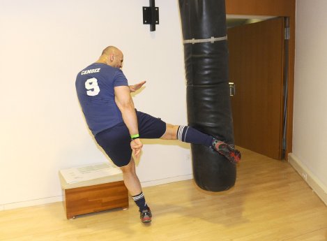 Deutsche Bundestag test Bundestags Sandsack.jpg