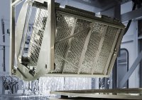 Definierte partikuläre und filmische Sauberkeitsspezifikationen reproduzierbar erfüllen und das zu geringst möglichen Kosten – diese Anforderungen lassen sich nur mit optimal an die Aufgabenstellung angepassten Reinigungslösungen realisieren.