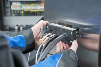 VarioPlate is a versatile solution for feeding through multiple cables into enclosures, in machinery or vehicle application