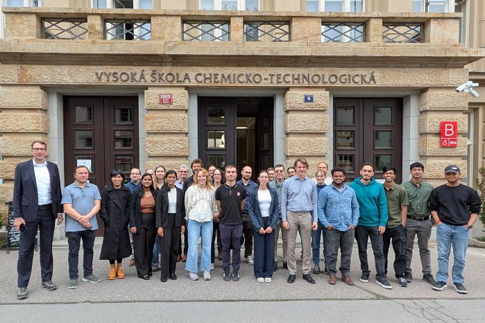 Group-photo---Press-info.jpg