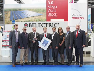 Christopher Burghardt (Vice President of Business Development for EMEA, First Solar), Georges Antoun (Chief Operating Officer, First Solar Inc.), Marko Werner (Chief Sales Officer, SMA), Bernhard Beck (Chief Executive Officer, BELECTRIC), Raffi Garabedian (Chief Technology Officer, First Solar Inc.), Jeanette Klockgether (Vice President Sales Overseas, SMA), Stefan Degener (Managing Director, First Solar GmbH), Martin Zembsch (Chief Sales Officer, BELECTRIC)
