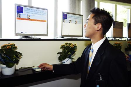 Symposium visitors could register for the events simply and conveniently with their badge