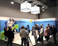 Der Messestand von DMRZ.de auf der Taximesse 2024 in Köln (Abbildung Web-Format)