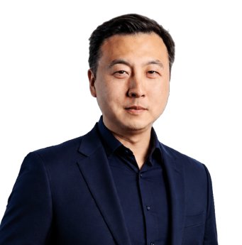 Zhou Xing freigestellt 4.png