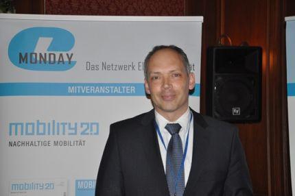 Dr. Julian Weber, Leiter Innovationsprojekte E-Mobilität bei der BMW Group, versprühte beim e-Monday in München Begeisterung für Elektromobilität