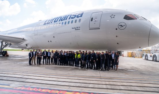 260331_PR_First_787_Cabin_Mod_completed_Team_Copyright_Lufthansa_Technik_Malta.jpg