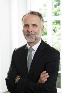 Dr. Robert Ertl