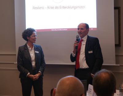 Maren Lehky und Klaus-Olaf Zehle beim Regionalforum in Hamburg