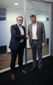 FRIMO und Hennecke gründen strategische Partnerschaft