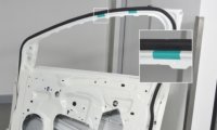 Stoßseitig mit RMS gefügte Gummidichtung einer Autotür (Foto: Fraunhofer IWS)