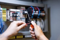 Abisolieren – Strip it