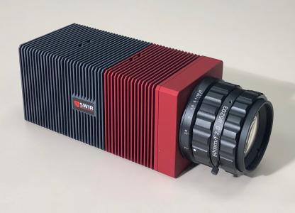 Caméra Acuros avec technologie CQD pour des résolutions jusqu’à 1920 x 1080 pixels.