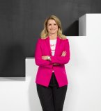 Die bisherige Finanzvorständin der Hornbach Gruppe, Karin Dohm (52), wird CFO des künftig eigenständigen Continental-Unternehmensbereichs Automotive