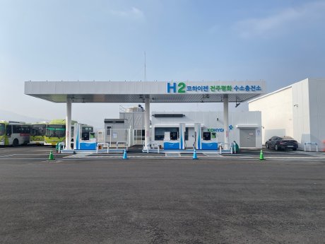 emerson-chosen-as-automation-partner-for-world%E2%80%99s-largest-hydrogen-refueling-station-for-.jpg