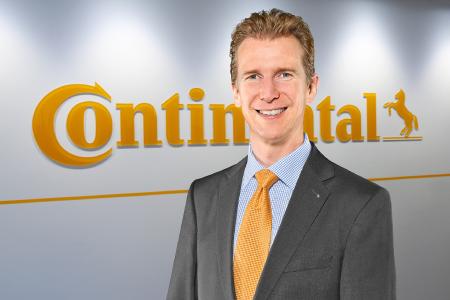 Constantin Batsch, Bereichsleiter Ersatzgeschäft Lkw-Reifen EMEA