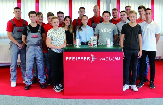 Pfeiffer Vacuum - Ausbildung 2018 - cmyk.jpg