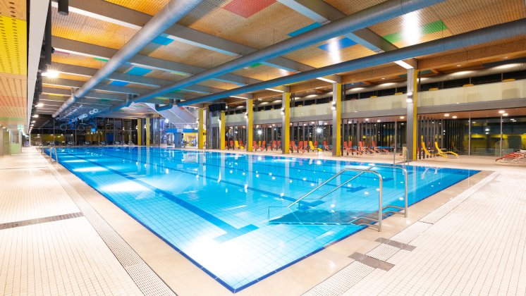 Sportbecken Freizeitbad_Schenkenseebad.jpg