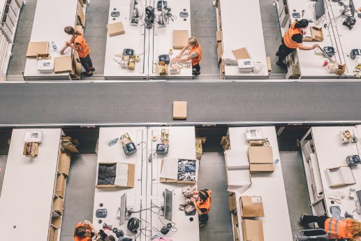 Arvato_Fashion Warehouse.jpg