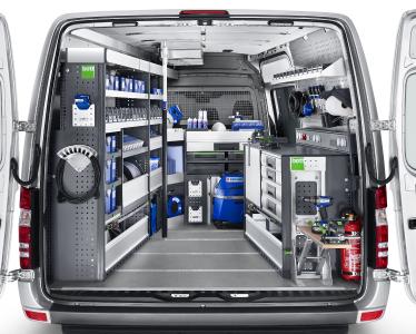 Die bott vario Fahrzeugeinrichtung in einem Sprinter.