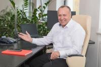 Geschäftsführer Tobias Weiß bildet ab sofort gemeinsam mit Geschäftsführer Jörg Nagel die neue Unternehmensspitze von Steigtechnik- und Automotive-Spezialist Hymer-Leichtmetallbau