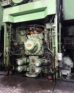 Eines der Fertiggerüste in der Warmbandbandstraße Nr. 1 von Benxi Iron & Steel nach Einbau des CVC®plus-Systems