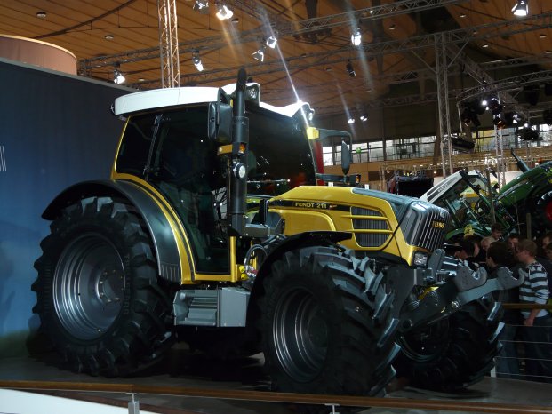 Goldener-Traktor1.jpg
