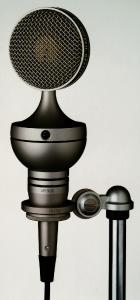 With this awarded with a design prize condenser microphone, Gefell has reaffirmed its rightful position as a major force in the microphone industry and continues to innovate, as demonstrated by the UM900, the modern-looking but elegant tube condenser microphone.