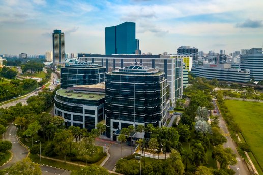 Gebäude mit Motorservice Büroflächen in Singapur.jpg
