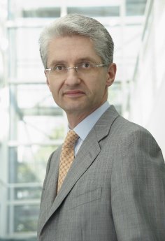Dr. Andreas Dietzel.jpg