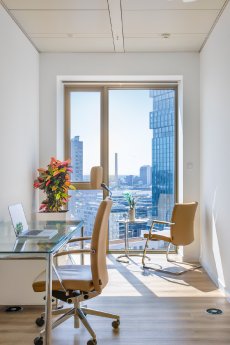 T185 Office bis 2 PAX.jpg