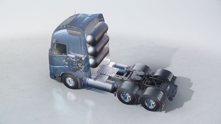 Volvo-truck-with-combustion-engine-running-on-hydrogen_Original%20file