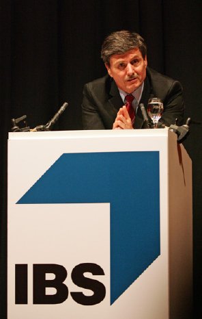 dudenhöffer_dinnerspeech_071107.jpg