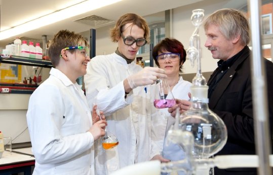 27 Foto Chemie 02.JPG