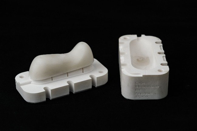 Udo Eckloff – Manueller Spritzguss 01.jpg