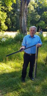 Von Hamburg nach Augsburg – Franz Weißgerber zeigt recycelten Carbon-Stab aus einem früheren Windanlagen-Rotorblatt