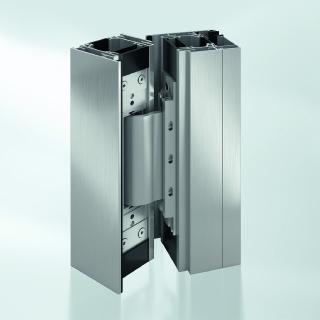 Schüco FireStop ADS 90 FR 90 ist die erste Brandschutztür mit 90-minütigen Feuerwiderstand, die verdeckt liegende Beschläge integriert für eine durchgängige Optik im gesamten Gebäude / Bildnachweis: Schüco International KG