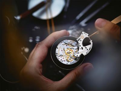 IWC setzt auf Qualitätssicherung der Luxusuhren mit MES- und CAQ-Software von SCIIL