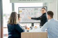 Die übersichtlichen Dashboards von BLADEcontrol® WebVis ermöglichen Betreibern eine Echtzeit-Überwachung ihrer Anlagen.