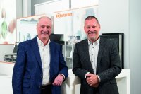 Geschäftsführerwechsel bei der Bartscher GmbH
Herr Andreas Heumüller (links)
Herr Michael Wester (rechts) Geschäftsführerwechsel bei der Bartscher GmbH
Herr Andreas Heumüller (links)
Herr Michael Wester (rechts)