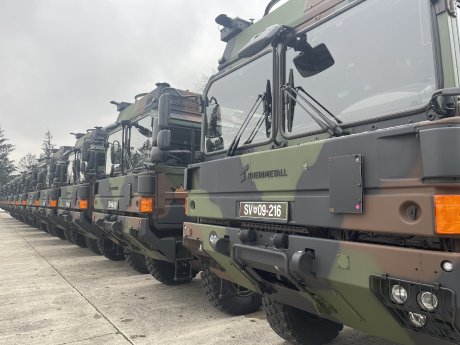 2022-12-14_Rheinmetall_supplies_Slovenia_with_state_of_the_art_swap_body_trucks_en.JPG