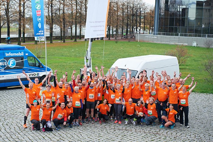 2017-26-piepenbrock-dresden-marathon-sponsoring-spende-bild2.jpg