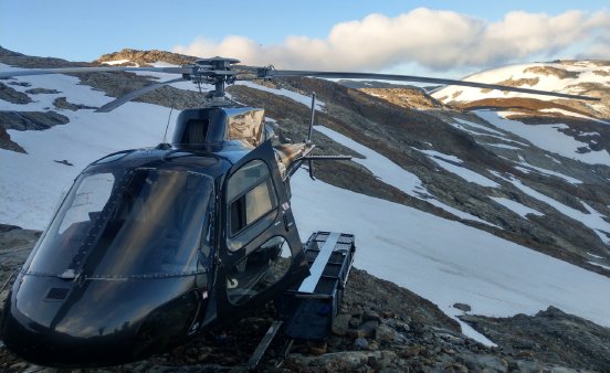 Goliath Resources - Helikopter auf dem Golddigger-Projekt_CONNEKTAR.jpg