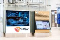 Berührungslose Bedienung am Public-Display. Software DSSHOW.