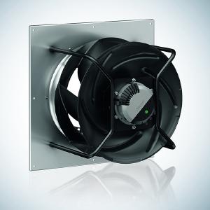 Die neuen RadiCal Ventilatoren für den Einsatz in Präzisionsklimageräten liefern mehr Volumenstrom bei gleichem Außendurchmesser.