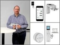 Das commeo-Funkssystem wurde zur R+T weiter abgerundet: Produktmanager Stefan Backenecker präsentiert den neuen commeo-Wind-Sonnensensor. Messe-Highlight ist ebenfalls der commeo Home Server, der mittels App auf dem Smartphone von unterwegs bedient werden kann. Zudem hat SELVE weitere neue Sensoriken im Messegepäck und natürlich auch den commeo Multi Send mit kostenlosem Konfigurations-Tool. (Fotos: SELVE) 